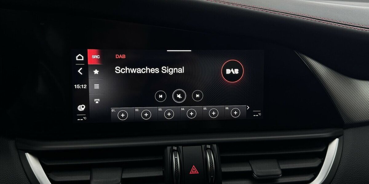 Alfa Romeo Giulia Competizione Q4 Turbo CarPlay Kamera 8.960 km 36.220 &euro; Lich 35423