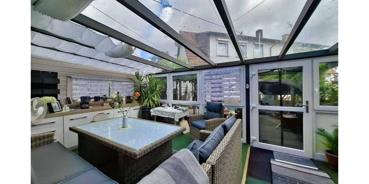 Einfamilienhaus Lich - 9 Zimmer, 245 m&sup2;, 330.000&euro; | Angebot:25685936