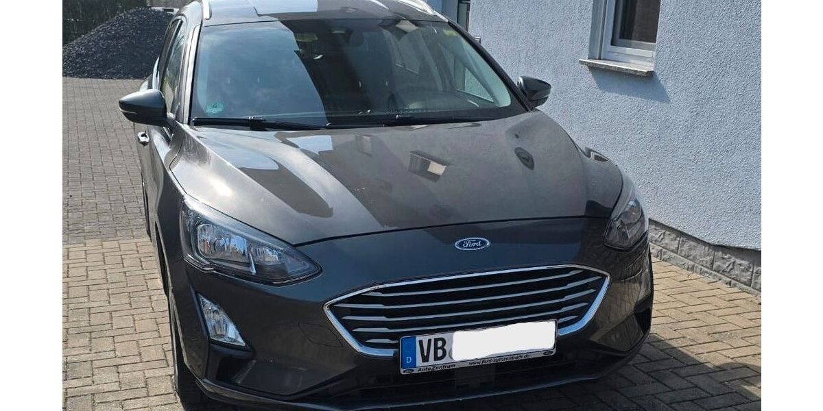 Ford Focus 108.500 km 11.900 &euro; Mücke 35325