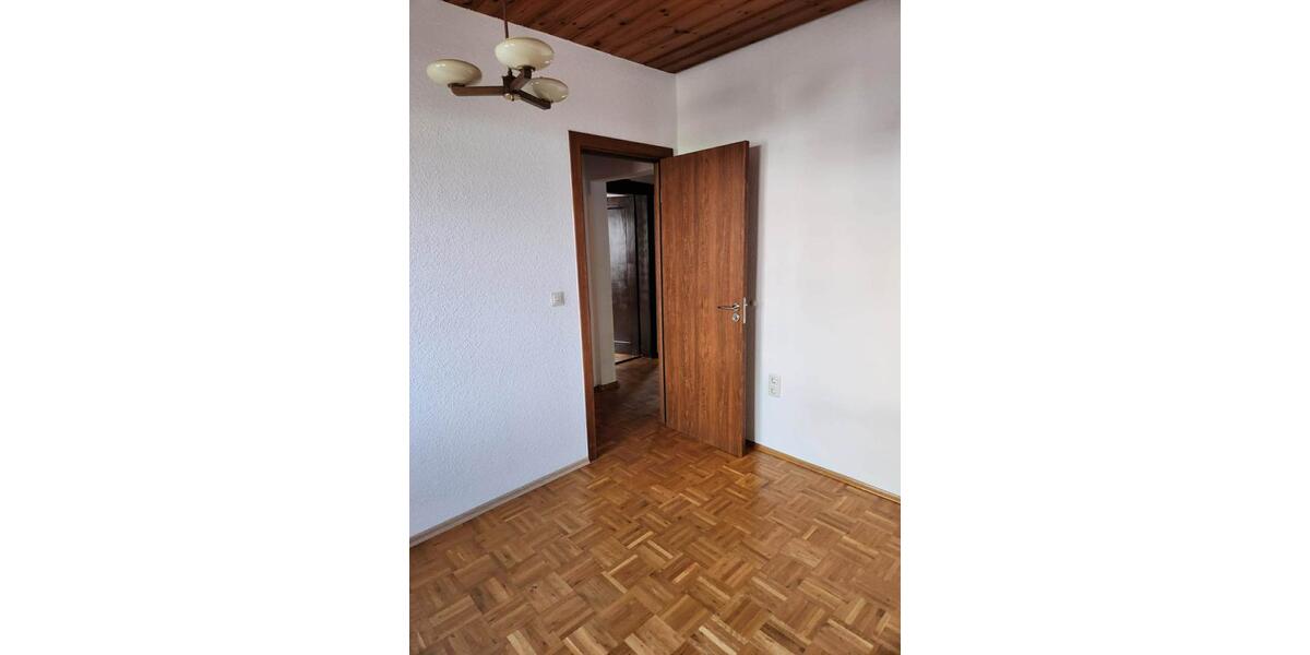 Erdgeschoßwohnung Friedberg (Hessen) - 3 Zimmer, 75 m&sup2;, 1.280&euro; | Angebot:26689688