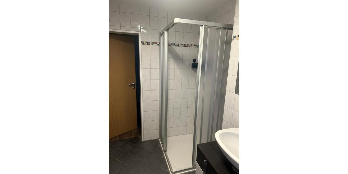 Etagenwohnung Linden - 2 Zimmer, 56 m&sup2;, 422&euro; | Angebot:25870903