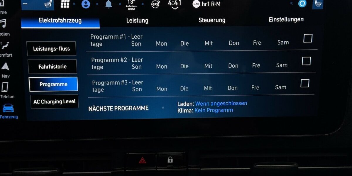 Abarth 500E Cabrio Scorpionissima TURISMO 42 kWh 23.700 km 26.620 &euro; Lich 35423