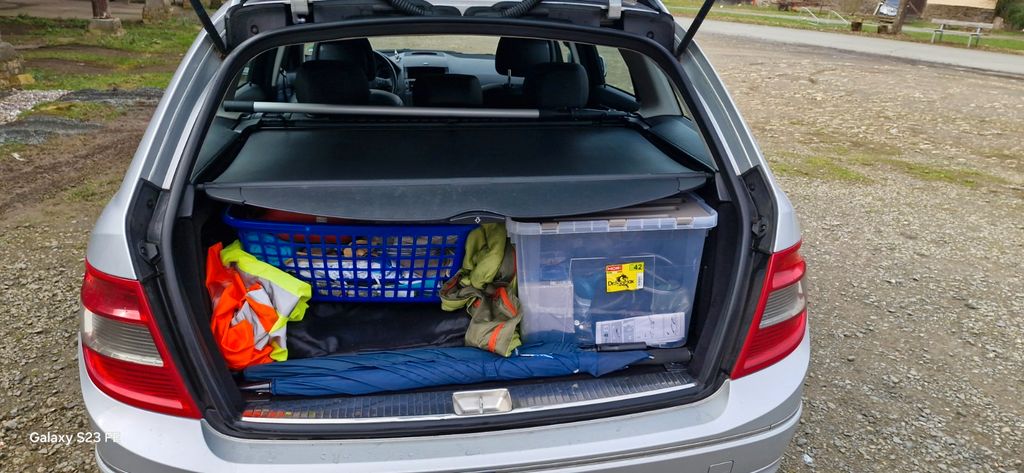 Mercedes-Benz C 180 233.000 km 4.900 &euro; Solms 35606