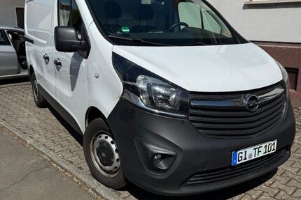 Opel Vivaro 257.865 km 5.800 &euro; Fernwald-Steinbach 35463
