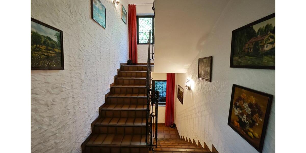 Einfamilienhaus Bad Nauheim - 10 Zimmer, 225 m&sup2;, 1.250.000&euro; | Angebot:21166315