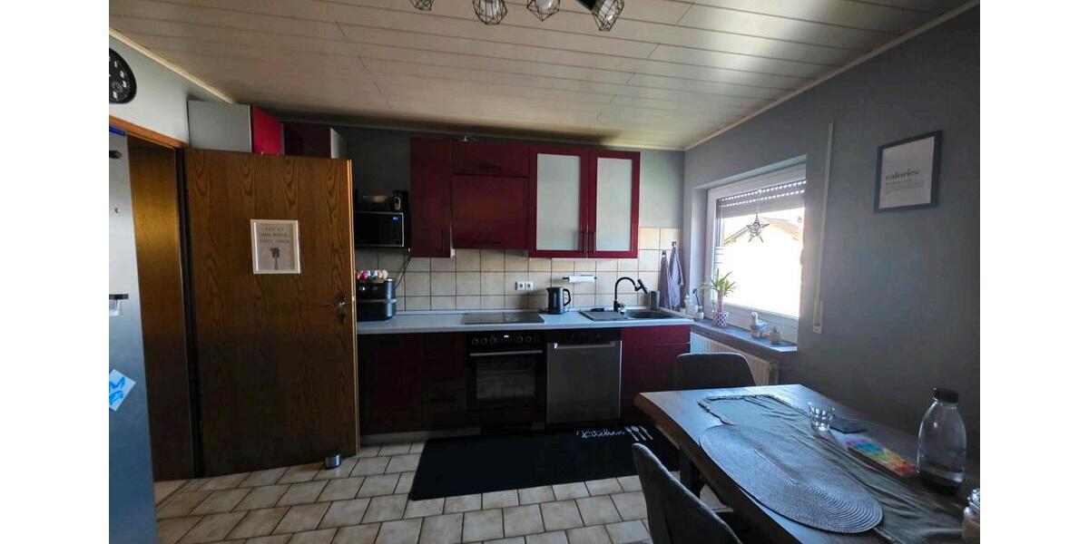 Etagenwohnung Pohlheim - 3 Zimmer, 100 m&sup2;, 960&euro; | Angebot:25883067