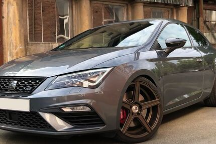 Seat Leon 111.500 km 17.900 &euro; Ehringshausen 35630
