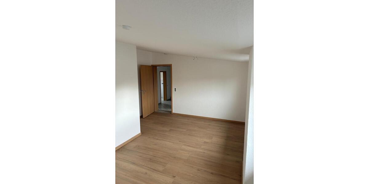 Dachgeschoßwohnung Gießen Allendorf - 4 Zimmer, 110 m&sup2;, 950&euro; | Angebot:26614053