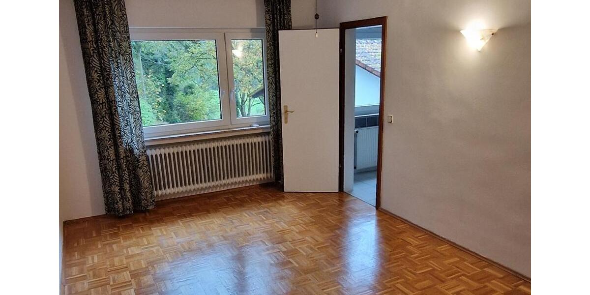 Einfamilienhaus Rabenau - 9 Zimmer, 225 m&sup2;, 435.000&euro; | Angebot:25931132