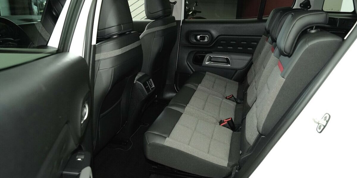 Citroen C5 Aircross Hybrid 225 EAT Feel Pack LED Carplay 44.900 km 18.980 &euro; Lich 35423