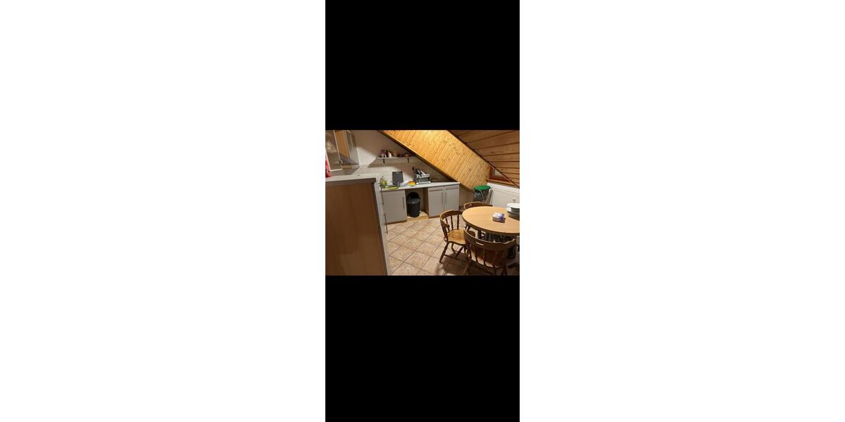 Dachgeschoßwohnung Solms - 2 Zimmer, 70 m&sup2;, 700&euro; | Angebot:25935563