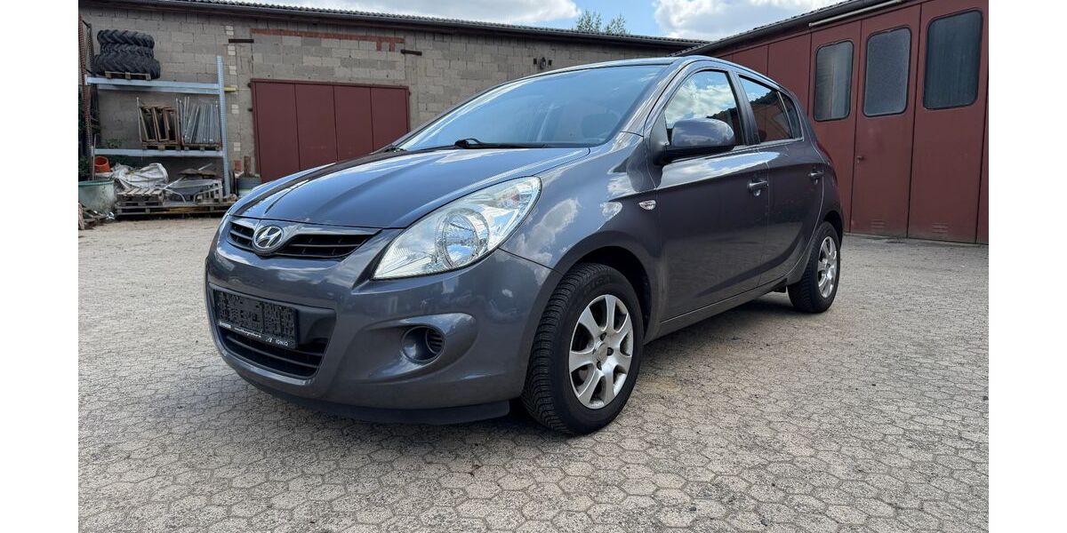 Hyundai i20 229.000 km 1.490 &euro; Mücke 35325