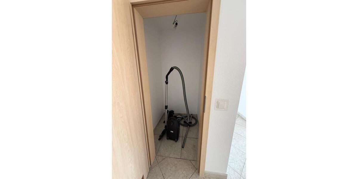 Erdgeschoßwohnung Wetzlar Dutenhofen - 3 Zimmer, 94 m&sup2;, 1.100&euro; | Angebot:26676017