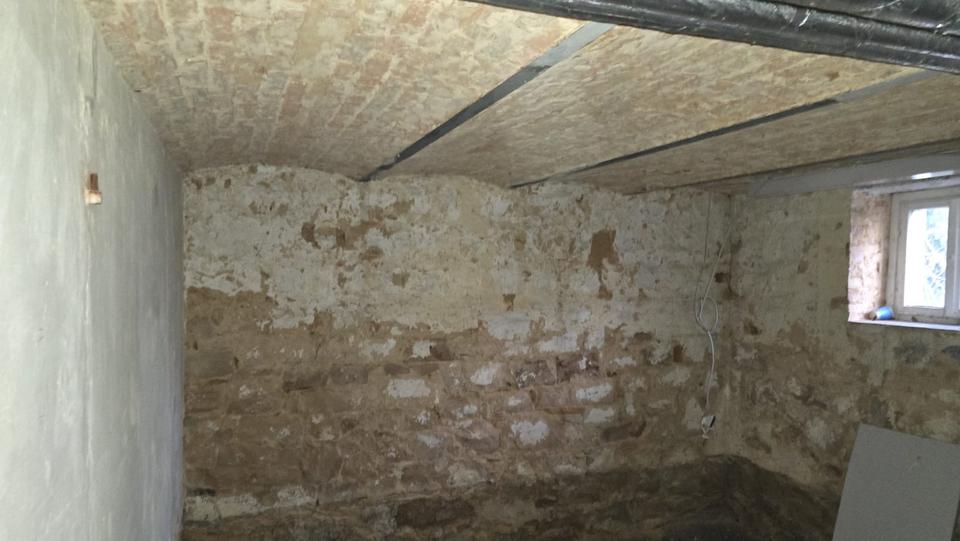 Einfamilienhaus Bad Nauheim - 9 Zimmer, 156 m&sup2;, 420.000&euro; | Angebot:25615804