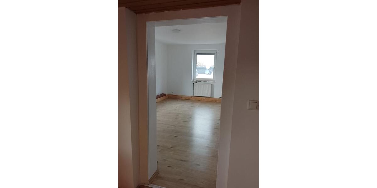 Etagenwohnung Staufenberg - 4 Zimmer, 100 m&sup2;, 850&euro; | Angebot:24833657
