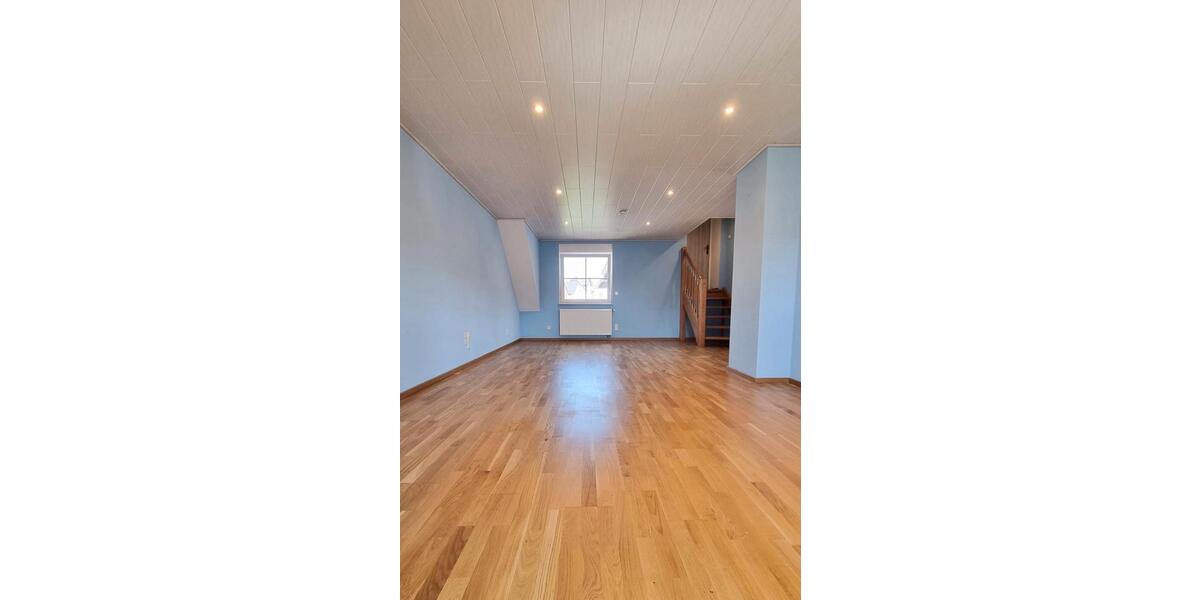 Etagenwohnung Wetzlar Hermannstein - 4 Zimmer, 131 m&sup2;, 1.450&euro; | Angebot:25764399