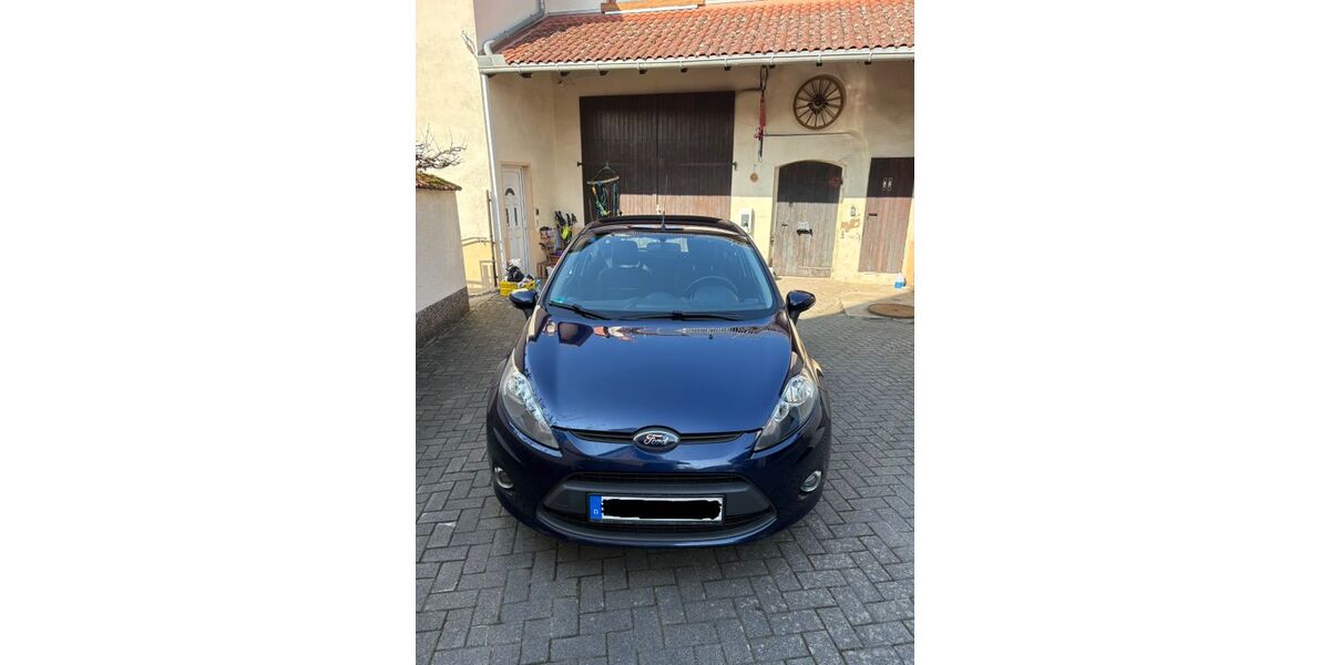 Ford Fiesta 144.500 km 3.100 &euro; Schöffengrund 35641