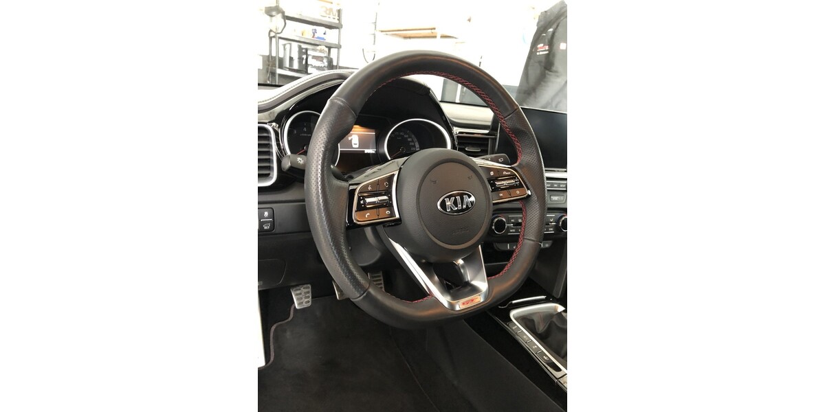 Kia Proceed GT 142.500 km 20.020 &euro; Braunfels 35619