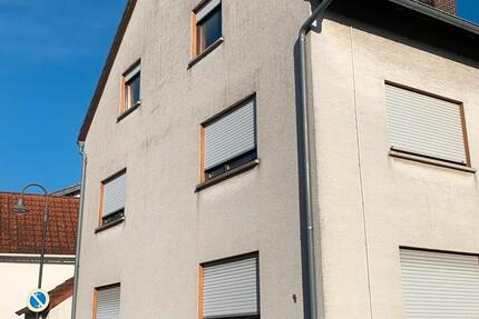 Haus Friedberg (Hessen) - 8 Zimmer, 200 m&sup2;, 485.000&euro; | Angebot:24827447