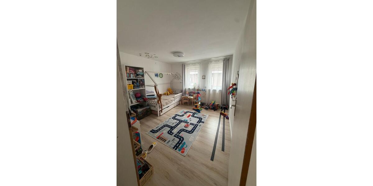 Einfamilienhaus Lollar - 5 Zimmer, 106 m&sup2;, 300.000&euro; | Angebot:25790268