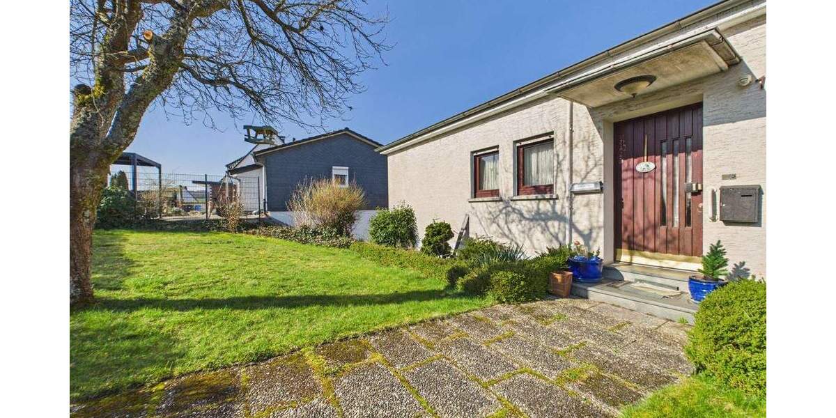 Einfamilienhaus Waldsolms Kraftsolms - 4 Zimmer, 130 m&sup2;, 285.000&euro; | Angebot:25822405