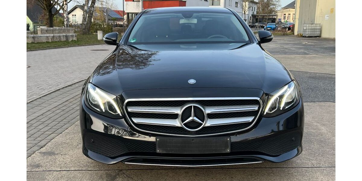 Mercedes-Benz E 200 106.195 km 19.600 &euro; Marburg 35037