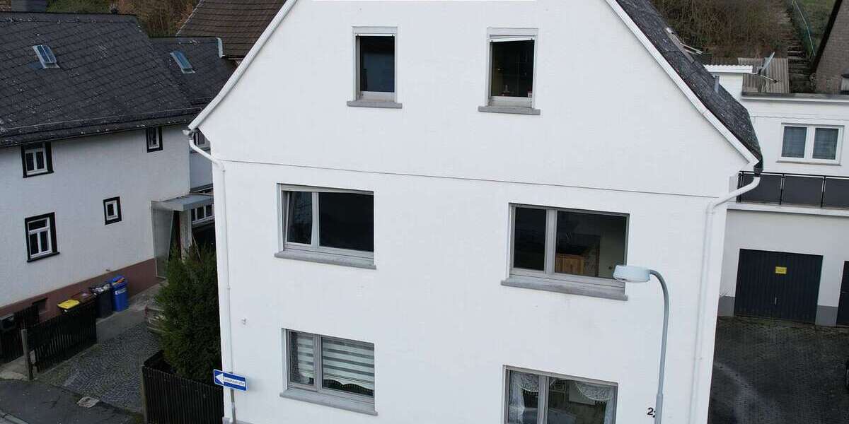 Einfamilienhaus Wetzlar / Naunheim Naunheim - 9 Zimmer, 228 m&sup2;, 465.000&euro; | Angebot:26570715