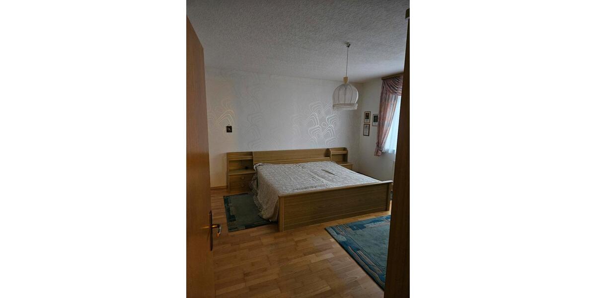 Einfamilienhaus Marburg Cappel - 8 Zimmer, 210 m&sup2;, 340.000&euro; | Angebot:26763170