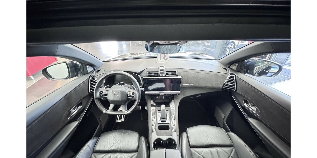 DS Automobiles DS7 Crossback 300 4x4 Performance Line+ Panodach 35.300 km 26.320 &euro; Lich 35423