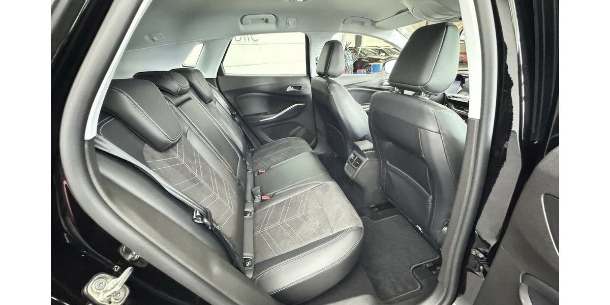 Opel Grandland Elegance 1.2 Turbo LED Winterpaket 9.700 km 19.970 &euro; Lich 35423