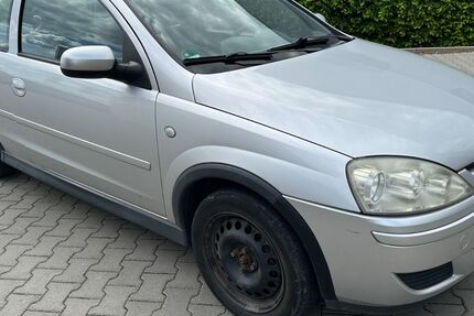 Opel Corsa 228.440 km 1.000 &euro; laubach 35321
