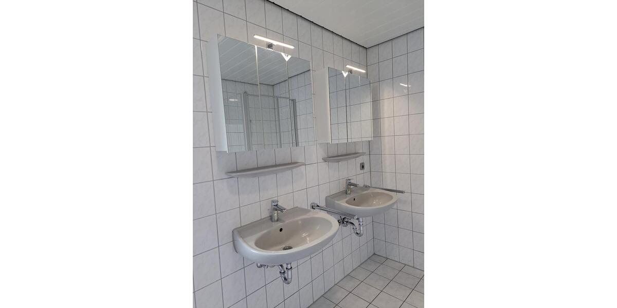 Etagenwohnung Pohlheim - 4 Zimmer, 117 m&sup2;, 1.050&euro; | Angebot:25920468