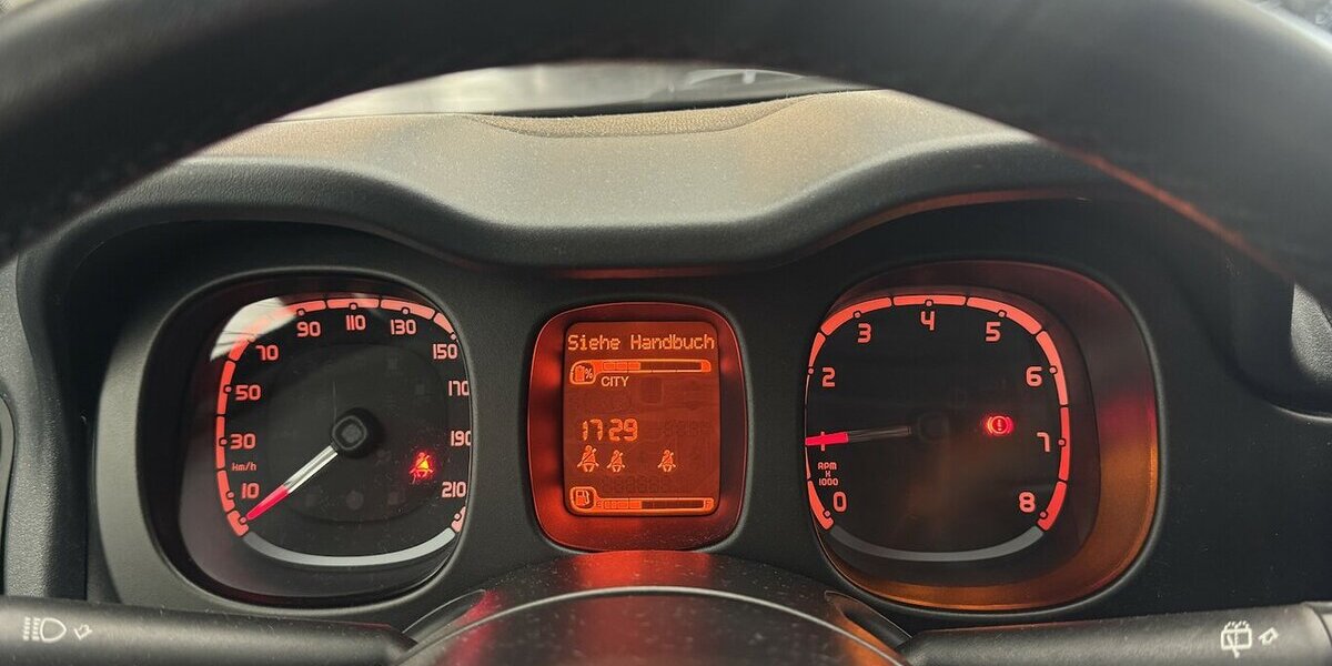 Fiat Panda Cross Red 1.0 Hybrid 1.Hand Neuwertig! 38.820 km 12.220 &euro; Lich 35423