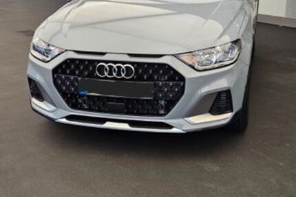 Audi A1 14.000 km 22.999 &euro; OBER-MÖRLEN 61239