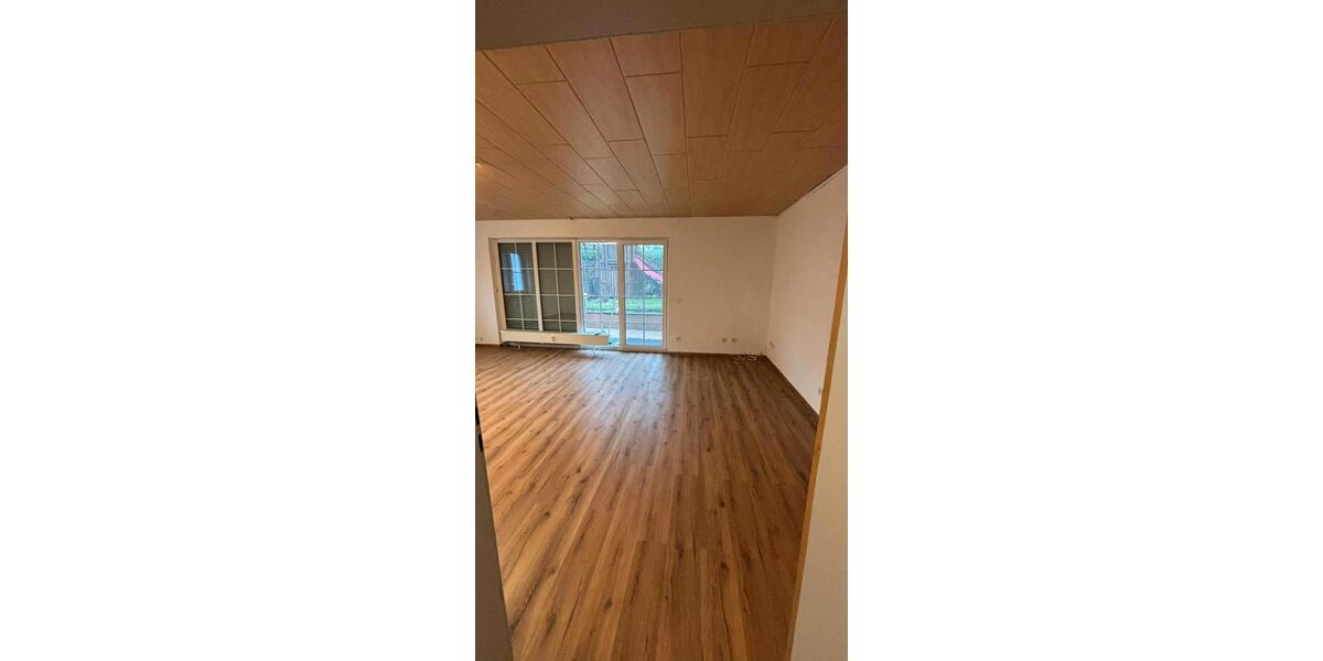 Erdgeschoßwohnung Löhnberg - 3 Zimmer, 110 m&sup2;, 750&euro; | Angebot:25323831