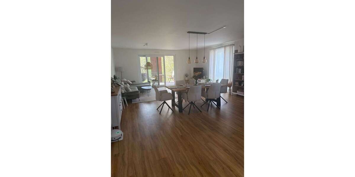 Etagenwohnung Gießen - 3 Zimmer, 107 m&sup2;, 1.350&euro; | Angebot:26350392