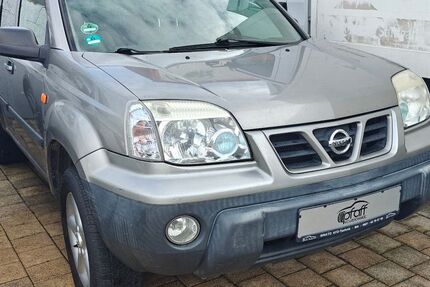 Nissan X-Trail 182.000 km 1.100 &euro; Kirchvers 35102