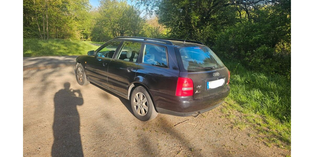 Audi A4 229.000 km 1.650 &euro; Hohenahr 35644