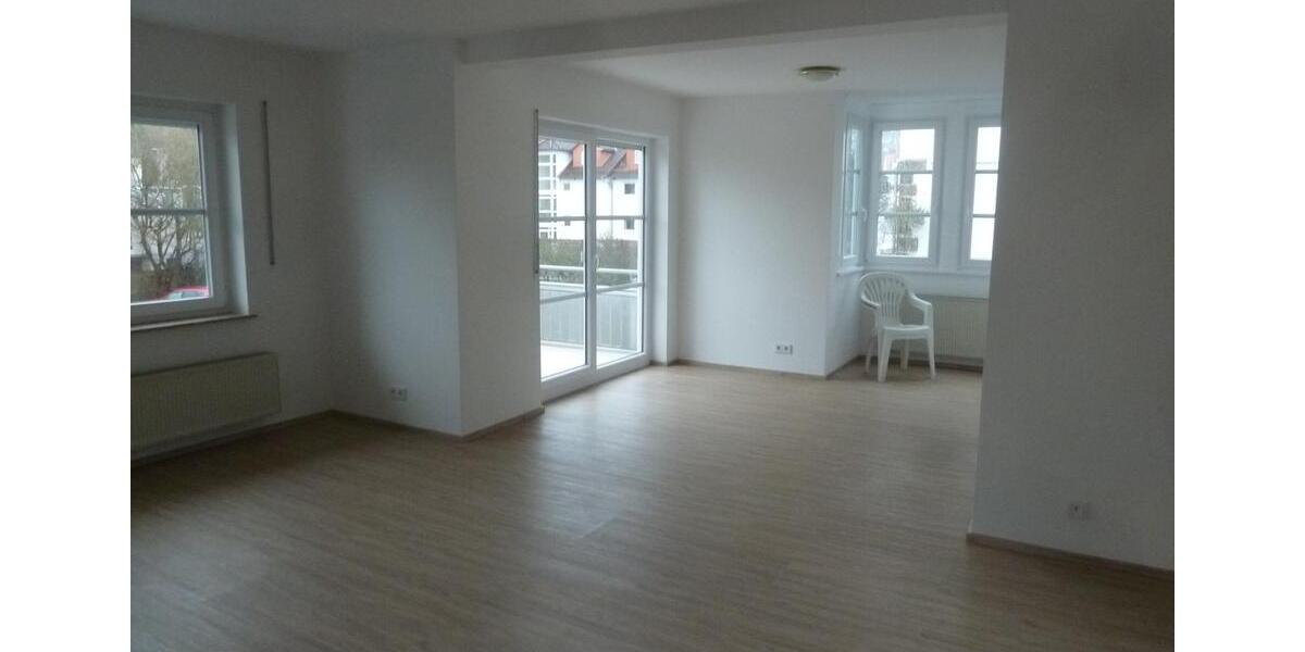 Etagenwohnung Herborn - 3 Zimmer, 87 m&sup2;, 950&euro; | Angebot:25893646
