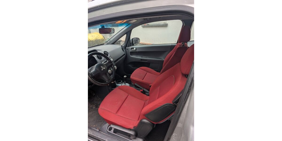 Mitsubishi Colt 231.312 km 1.700 &euro; Schöffengrund 35641