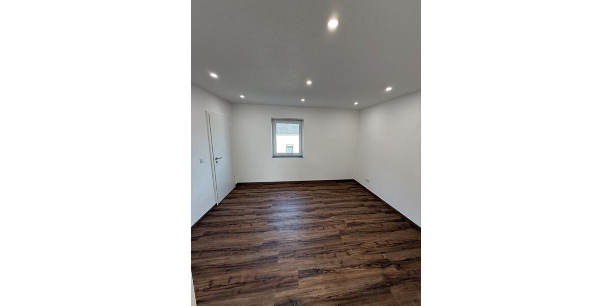 Erdgeschoßwohnung Greifenstein - 3 Zimmer, 110 m&sup2;, 920&euro; | Angebot:25395358