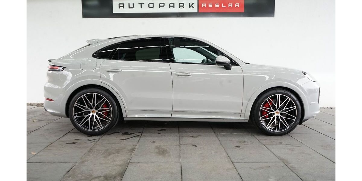 Porsche Cayenne 9.900 km 137.880 &euro; Asslar 35614