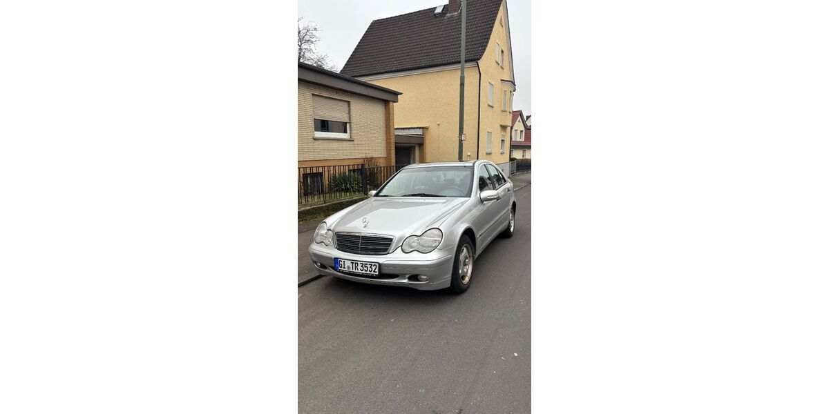 Mercedes-Benz C 200 286.200 km 2.000 &euro; Gießen 35396