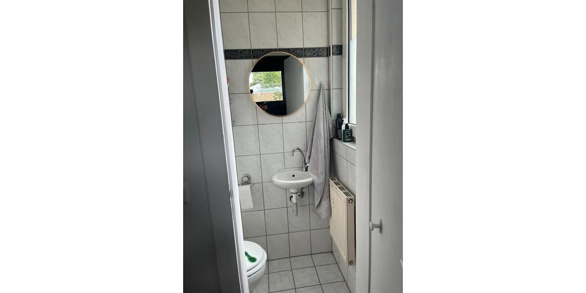 Doppelhaushälfte Butzbach - 4 Zimmer, 150 m&sup2;, 1.550&euro; | Angebot:26615671