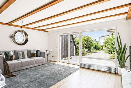 Haus Usingen - 5.5 Zimmer, 152 m&sup2;, 1.725&euro; | Angebot:27338610