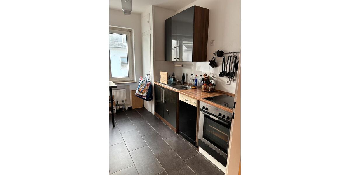 Etagenwohnung Gießen - 2 Zimmer, 65 m&sup2;, 1.070&euro; | Angebot:25873631