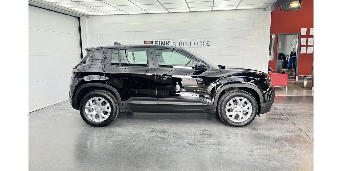 Jeep Avenger 1.2 Altitude Kamera JBL Soundsystem 27.213 km 17.740 &euro; Lich 35423