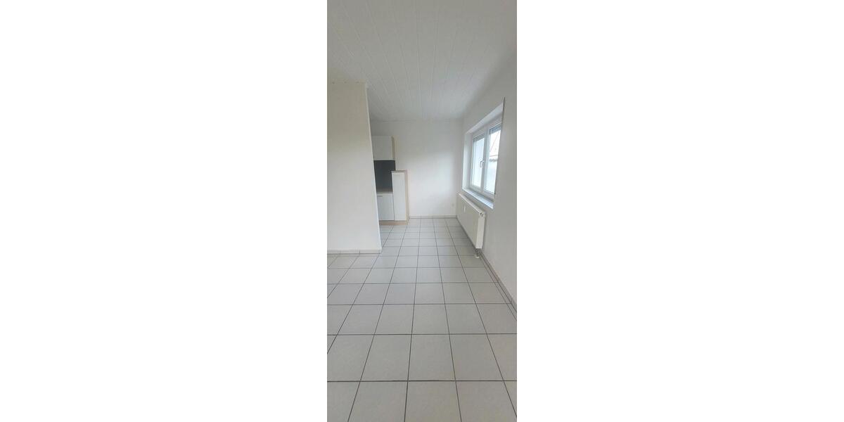 Etagenwohnung Lich - 3 Zimmer, 85 m&sup2;, 700&euro; | Angebot:24773022