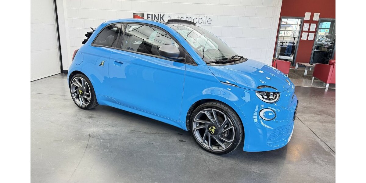 Abarth 500E Cabrio Scorpionissima TURISMO 42 kWh 23.700 km 26.620 &euro; Lich 35423