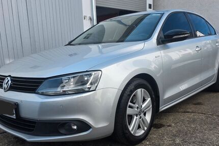 VW Jetta 219.541 km 5.900 &euro; Wetzlar 35576